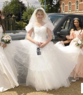 Три девушки - невесты